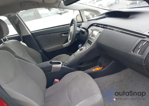 2013 Toyota Prius Three z USA, uszkodzony, nr VIN JTDKN3DU8D5643438